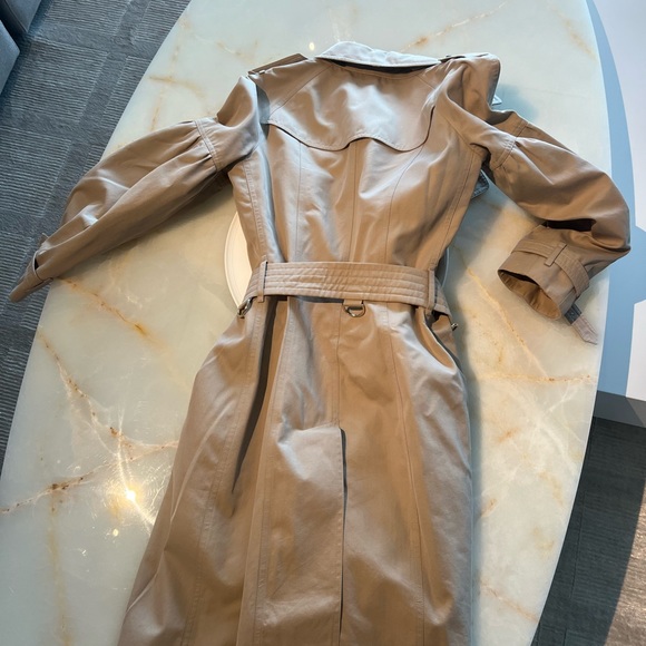 Burberry Trench - Picture 4 of 6